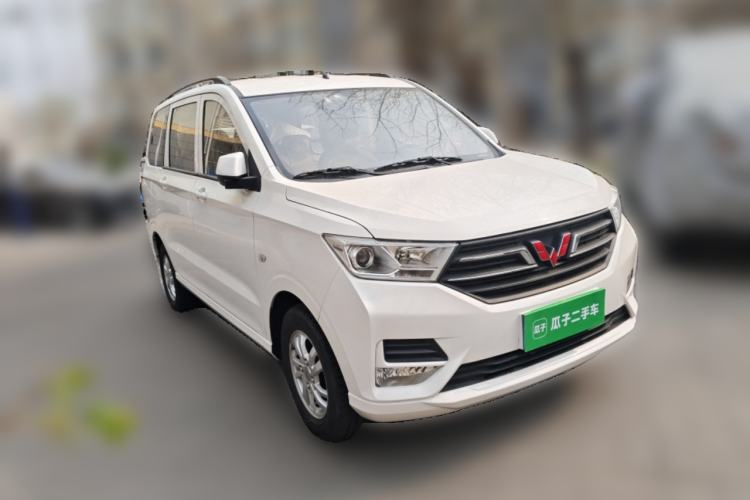 Used Wuling Hongguang 2018 1.5L S Standard Version L2B Front Right 45 Deg