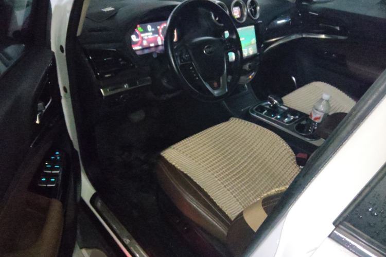 Used BYD Tang 2015 2.0T Four-Wheel-Drive Flagship Model Driver Seat