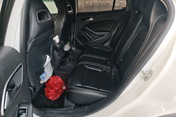 Used Mercedes-Benz GLA 2016 GLA 200 Sport Edition Left Rear Seat