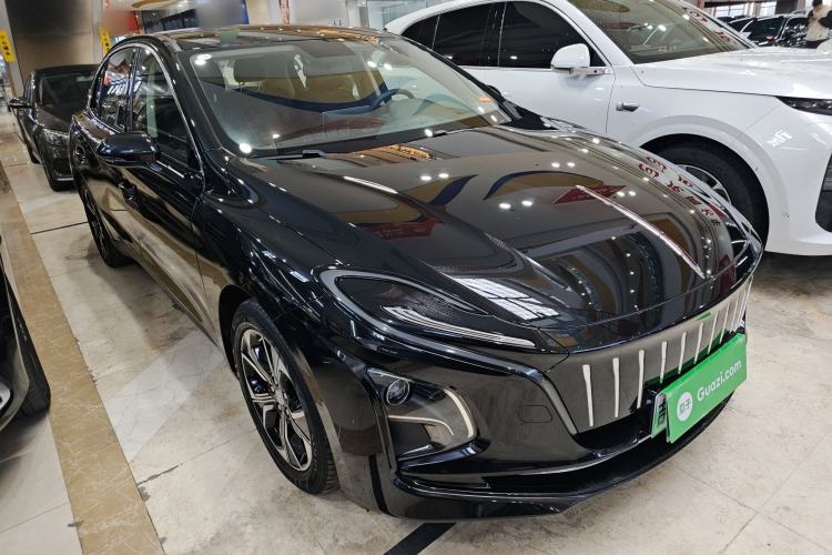 Used Hongqi E-QM5 2023 Base Travel Edition