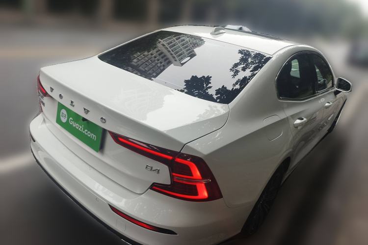 Used Volvo S60 2022 B4 Zhiyuan Luxury Edition