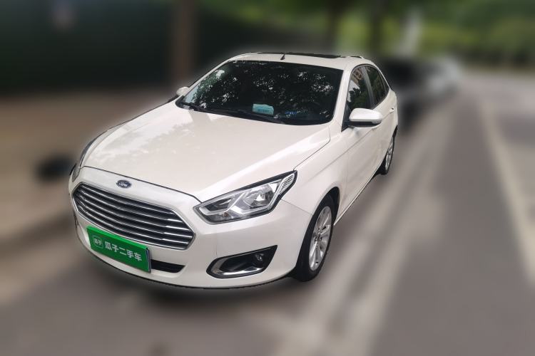 Used Ford Escort 2015 1.5L Automatic Fashion Model