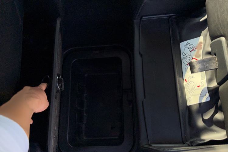 Used Dodge Journey 2015 2.0TD Four-Wheel Drive Luxury Edition Interior 3