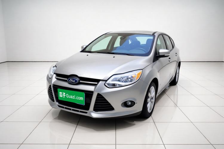 Used Ford Focus 2012 Sedan 1.6L Automatic Comfort Model Guazi used car, China used car export, Used car for sale, Used cars, Cheapest cars for sale