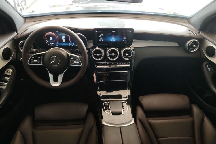 Used Mercedes-Benz GLC 2022 Refreshed GLC 260 L 4MATIC Dynamic Edition