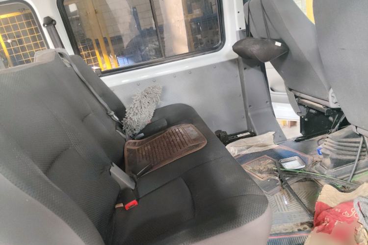 Used JMC Transit 2017 2.8T Commercial Version Short Wheelbase Mid-Roof 6/7/8-Seater JX493
