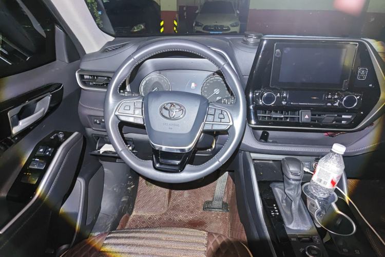 Used Toyota Highlander 2022 380T 4x4 Luxury Edition 7 Seats