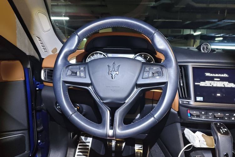 Used Maserati Levante 2021 3.0T Standard Edition Steering Wheel