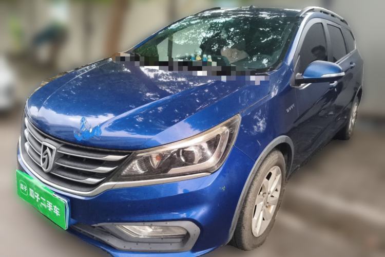 Used Baojun 310W 2017 1.5L Manual Fashion Model China V