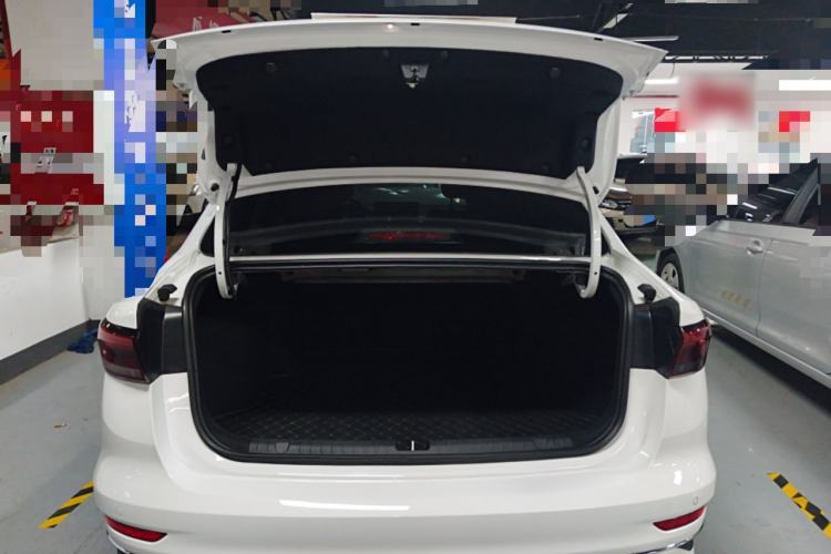 Used Geely Auto Emgrand 2025 4th Generation 1.5L CVT Longteng Edition
