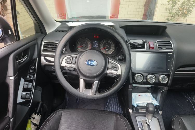 Used Subaru Forester 2016 2.0i Luxury Navigation Edition
