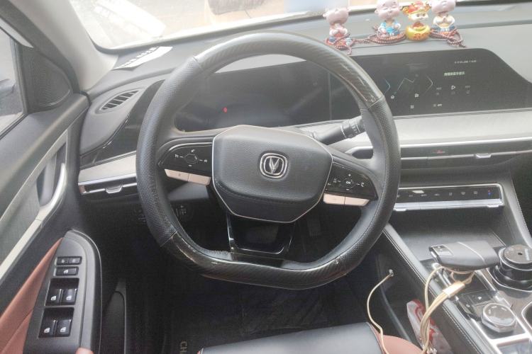 Used CHANGAN Eado 2022 PLUS Blue Whale NE 1.4T GDI DCT Prestige Edition
