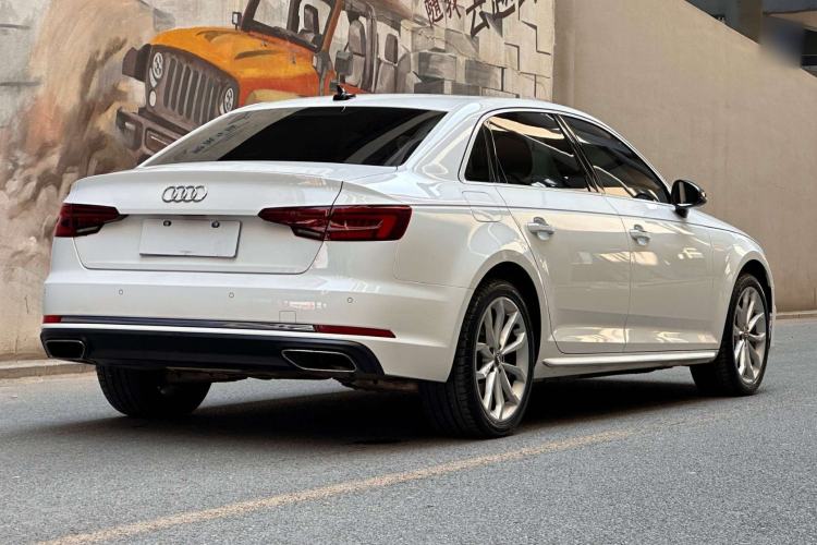 Used Audi A4L 2019 40 TFSI Ambition China VI Exterior 3