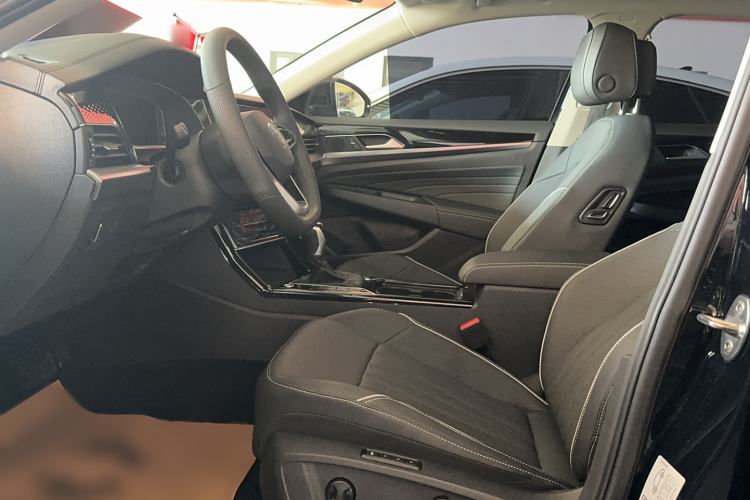 Used Volkswagen Passat 2024 330TSI Elite Edition
