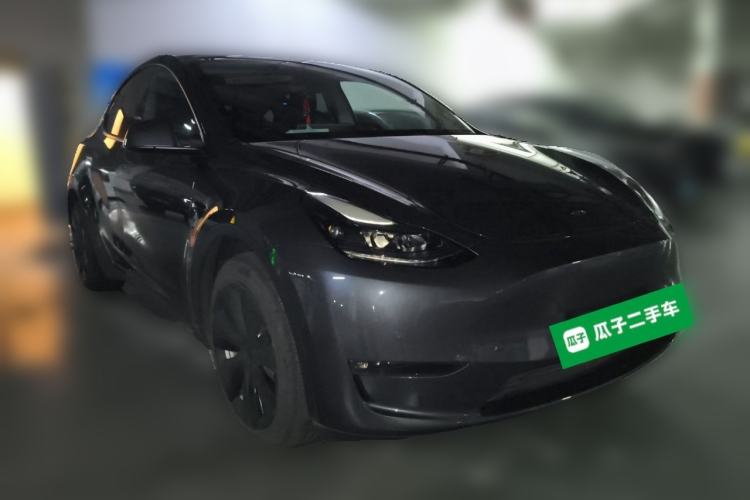 Used Tesla Model Y 2021 Standard Range Rear-Wheel Drive Version Front Right 45 Deg