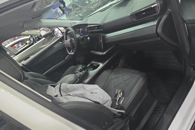 Used Cowin Kunlun 2023 Kunlun 300 Plateau Edition Right Front Seat