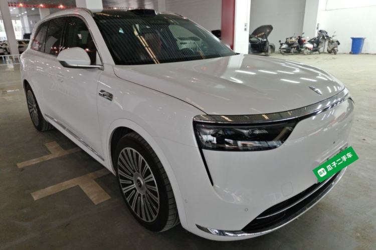 Used Hima AITO M8 2025 Extended-Range Ultra Version 53.4 kWh 6-Seater Edition
