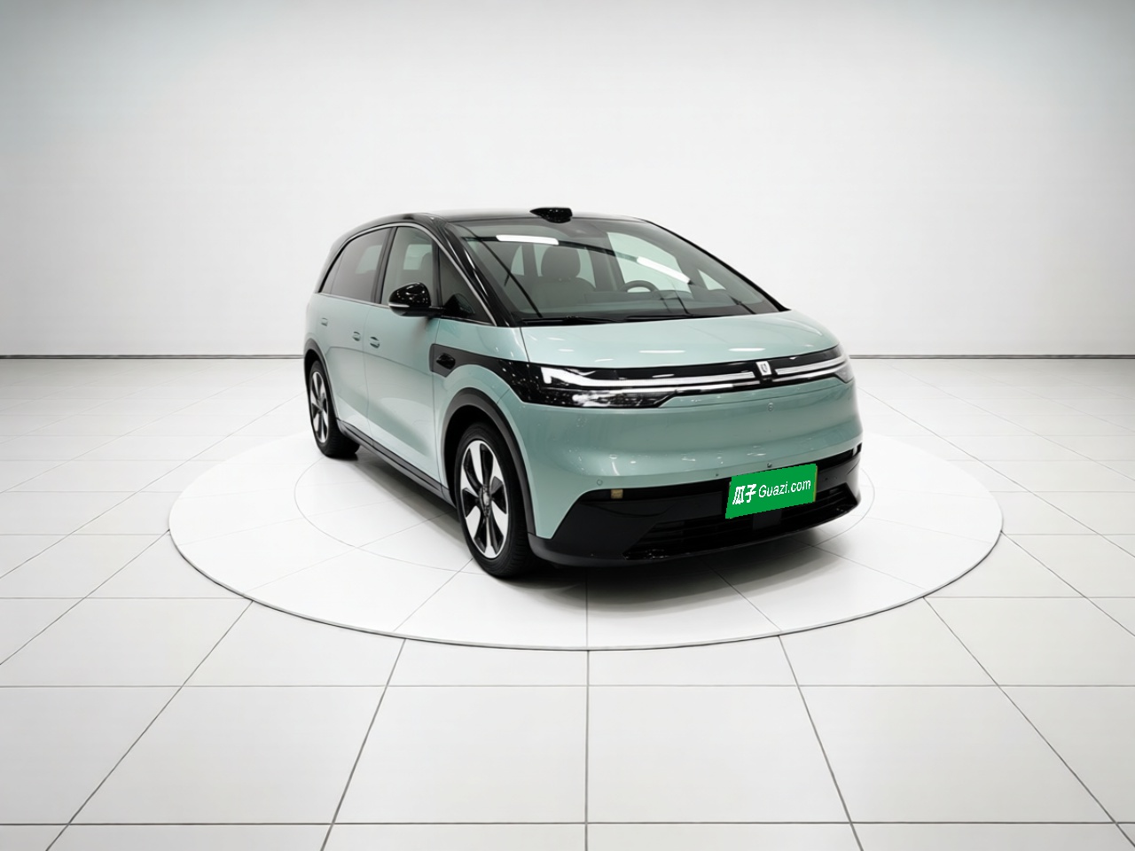 Zeekr MIX 2025 Long-Range Intelligent Driving Edition — снимка 3