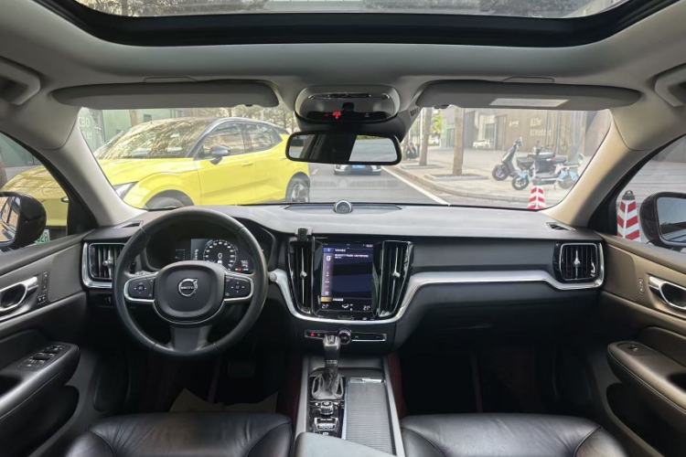 Used Volvo S60 2020 T4 Zhiyi Luxury Edition