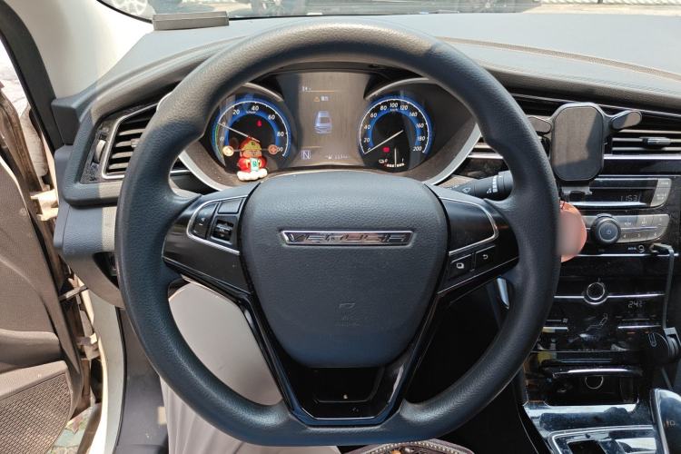 Used Venucia D60EV 2022 Standard Range Smart Drive Version Steering Wheel