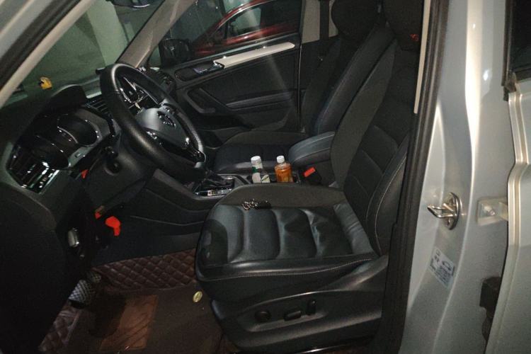 Used Volkswagen Tiguan L 2019 330TSI Automatic Two-Wheel Drive Smart Luxury Version China VI Standard Left Front Seat