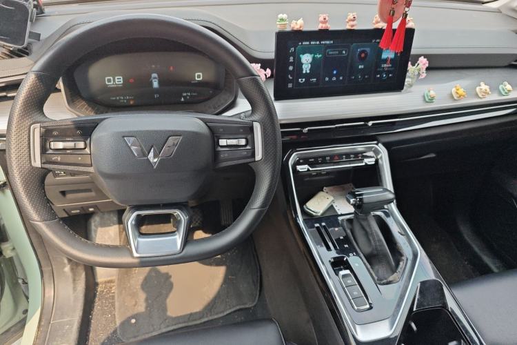 Used Wuling Asta 2021 1.5T CVT Starlight Edition Center Console