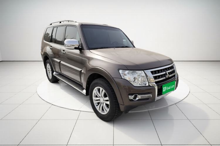 Used Mitsubishi Pajero 