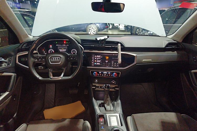 Used Audi Q3 2022 35 TFSI Fashion Dynamic Model
