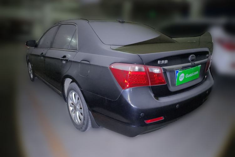 Used BYD G6 2011 1.5T Manual Luxury Edition
