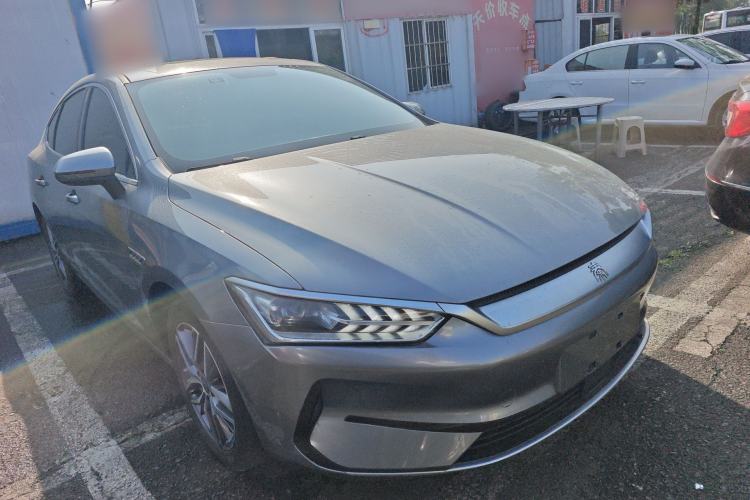 Used BYD Qin PLUS 2024 Honor Edition EV 510KM Beyond Model Front Right 45 Deg