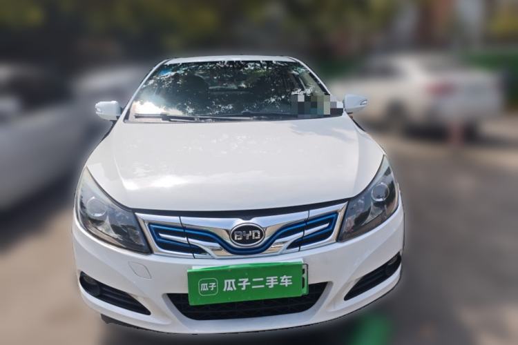 Used BYD e5 2016 300 Luxury Edition
