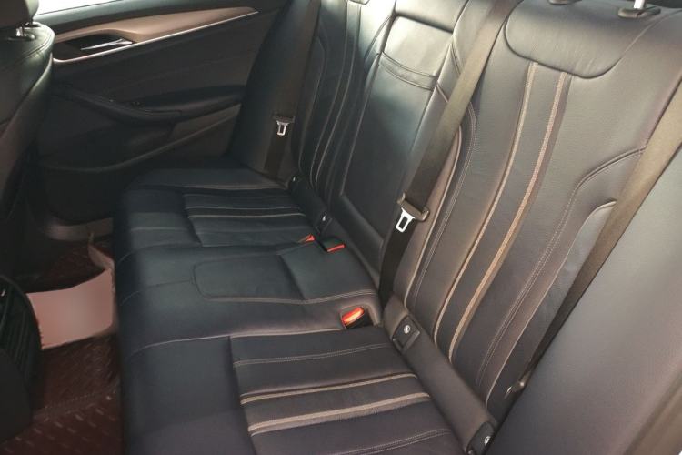 Used BMW 5 Series (Import) 2018 525i M Sport Package
