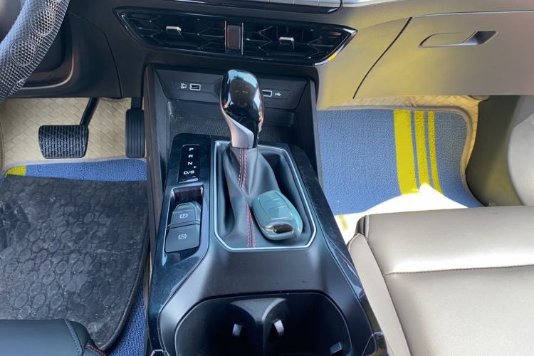 Used MG 5 2023 180 DVVT CVT Fashion Edition Gear Lever