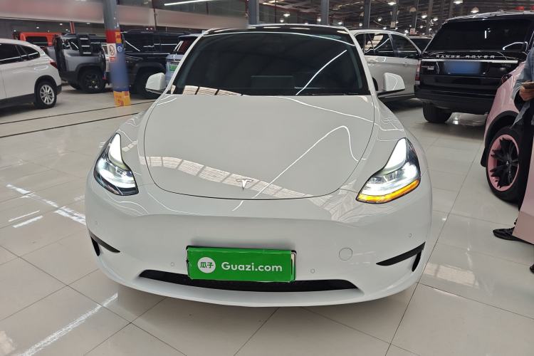 Used Tesla Model Y 2022 Rear-Wheel-Drive Version Front