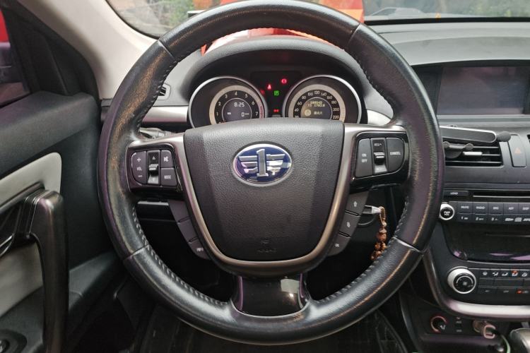 Used Bestune X80 2015 2.0L Automatic Comfort Anniversary Edition
