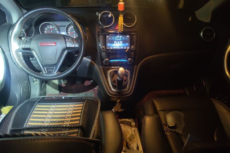 Used Haval H6 2015 Upgraded Model 1.5T Manual Two-Wheel Drive Elite Version