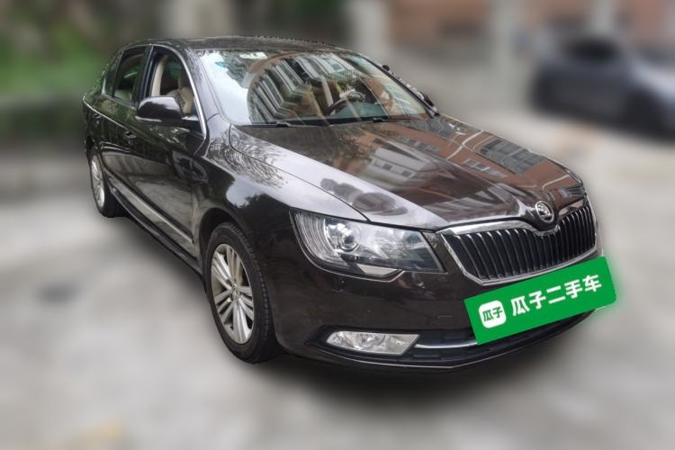 Used Skoda Superb 2013 1.8TSI Automatic Yashi Edition Front Right 45 Deg