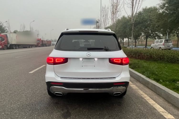 Used Mercedes-Benz GLB 2020 Updated GLB 200 Dynamic Edition Exterior 4