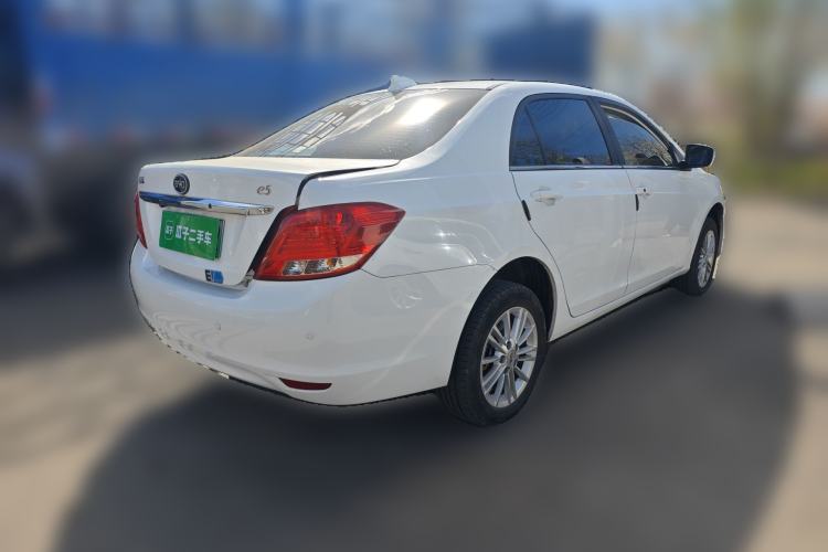 Used BYD e5 2018 450 Smart Connect Enjoyment Version