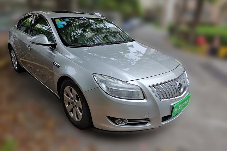 Used Buick Regal 2011 2.4L SIDI Comfort Edition Front Right 45 Deg