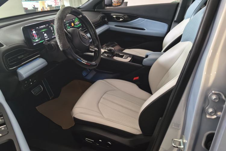 Used GAC Trumpchi EMPOW 2023 Shadow Leopard H Smart Hybrid Edition