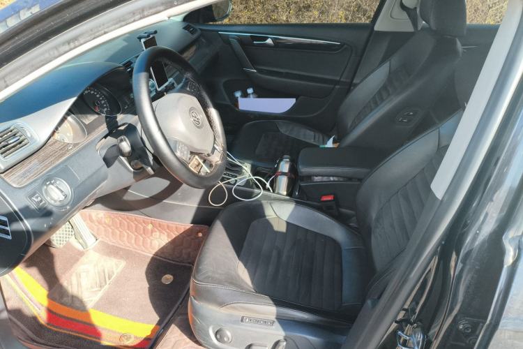 Used Volkswagen Magotan 2012 Facelift 2.0 TSI Prestige Model Left Front Seat