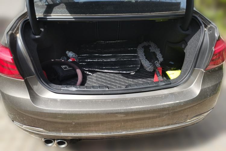 Used BMW 3 Series 2018 320Li Leading Luxury Package Trunk