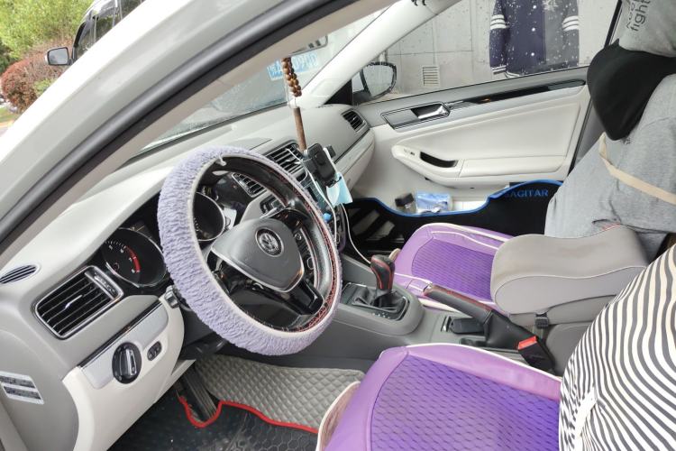 Used Volkswagen Sagitar 2015 1.6L Automatic Comfort Model Left Front Seat