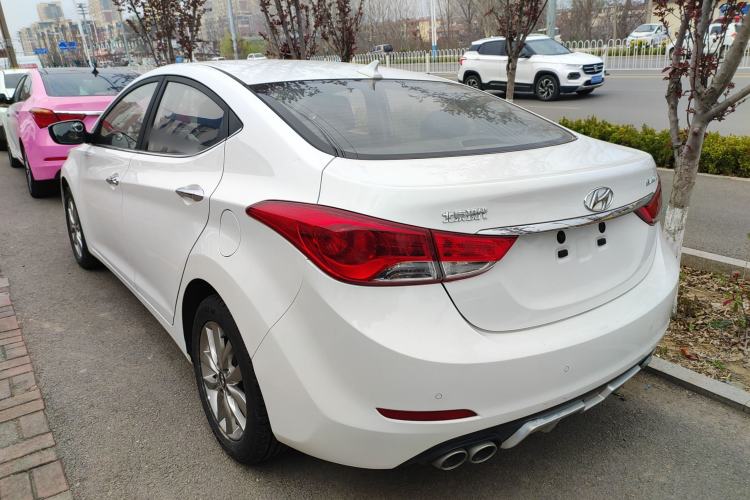Used Hyundai Elantra (5th Generation / Langdong) 2015 1.6L Manual Leading Model Exterior 2