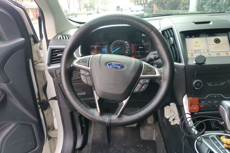 Used Ford Edge 2018 EcoBoost 245 Two-Wheel-Drive Titanium 7-Seater China VI Standard
