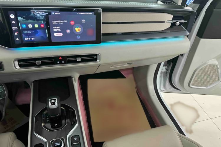 Used Geely Auto icon 2023 1.5TD Chocolate Smoothie Edition
