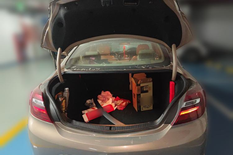 Used Buick Regal 2014 2.0L Leading Fashion Edition