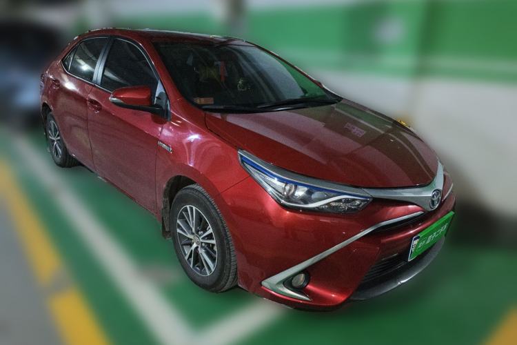 Used Toyota Levin 2016 Dual-Engine 1.8H GS E-CVT Elite Model with Sunroof Front Right 45 Deg