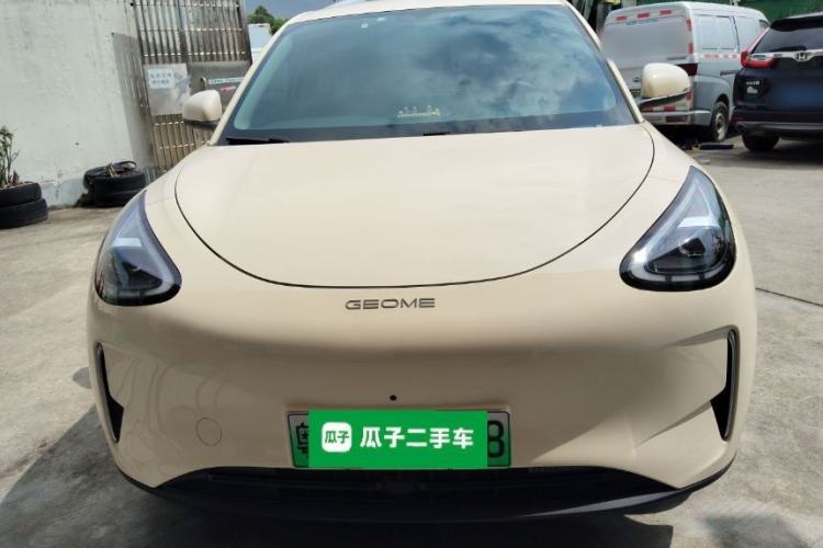 Used Geely Galaxy Geome 2025 410 km Free Version
